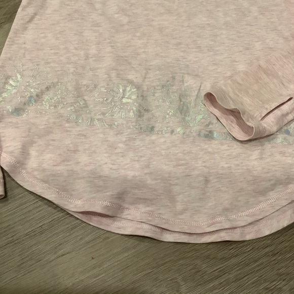 Ivivva Long-sleeve Tee - Picture 2 of 3